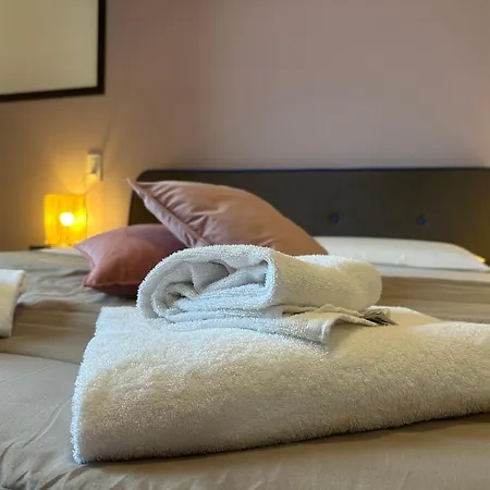 招待所 Feel - Bellavista *