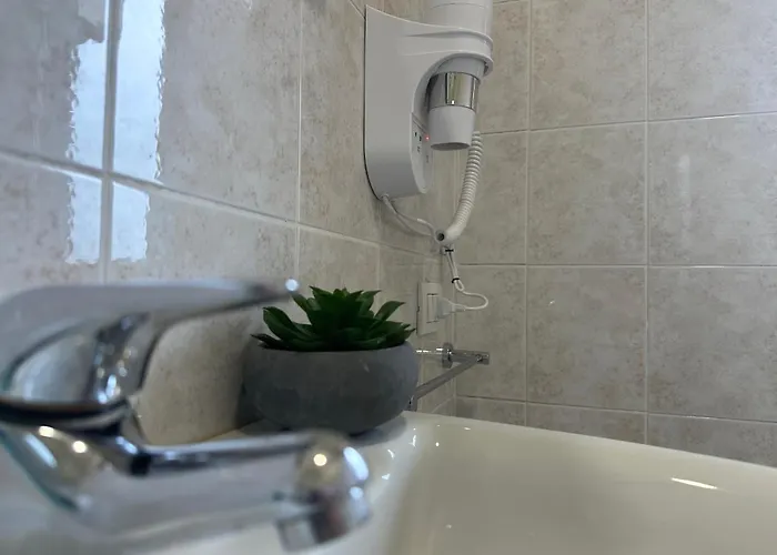 Feel - Bellavista 招待所